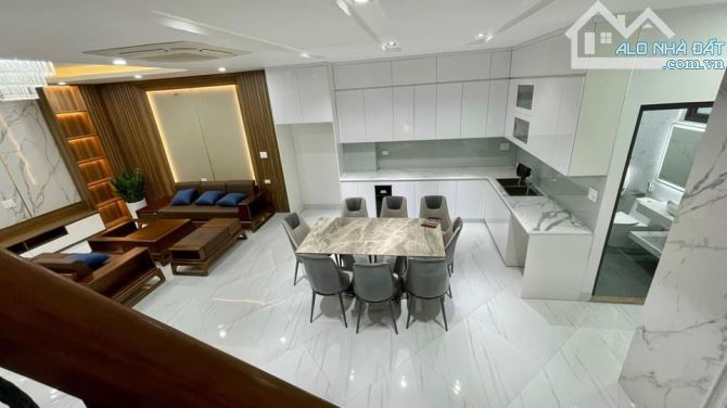 BÁN NHÀ MẶT NGÕ GỐC ĐỀ MINH KHAI HAI BÀ TRƯNG - 80M 8T MT 5M - VỈA HÈ RỘNG DOANH SẦM UẤT - 3