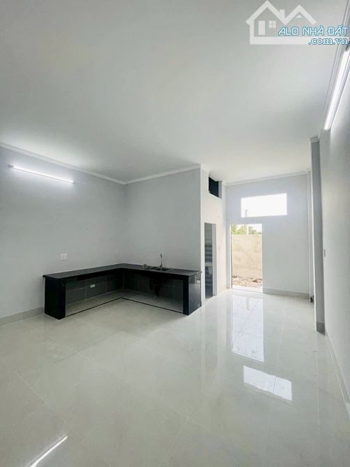Bán nhà 200m2 SHR,THỔ CƯ 100% Siêu Đẹp Giá TỐT (P. TÂN PHONG) - 4