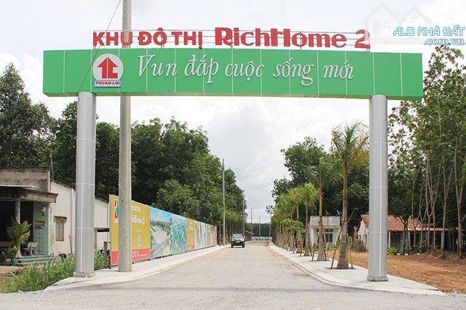 Cần bán đất nền khu đô thị Richhome 2 ở Hòa Lợi, TP. Bến Cát, sổ hồng sẵn - hỗ trợ bank. L