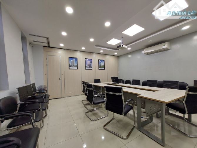 Gấp bán mặt tiền Bình Thạnh, VPKD 180m2, Làm Spa, Văn phòng đỉnh