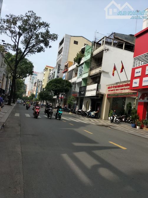 Cho thuê khách sạn số 86 Nguyễn Trãi Quận 1, DT: 4x22m, Hầm + 7 lầu + 14 phòng - 1