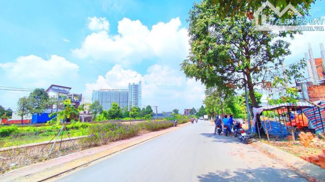 Bán lô đất 245m2 - mặt tiền view sông - gần Bệnh Viện Quốc Tế Hạnh Phúc - đường nhựa - 1