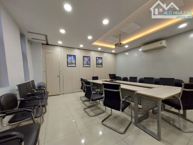 Gấp bán mặt tiền Bình Thạnh, VPKD 180m2, Làm Spa, Văn phòng đỉnh - 1