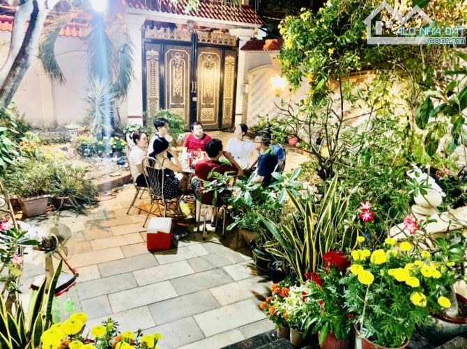 Bán nhà Biệt Thự Lê Quang Định đơn giá 100tr/m2 DTCN 268m2 giá bán 32 tỷ - 1