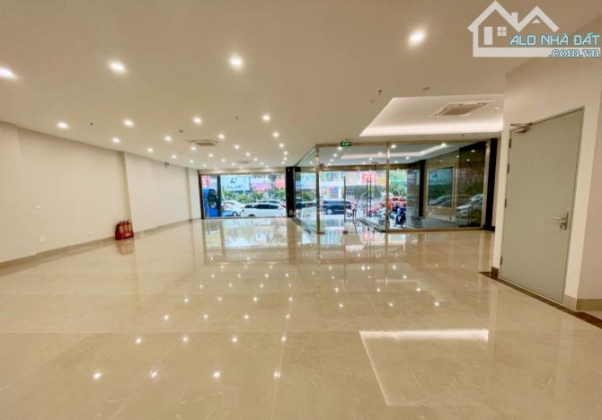 Bán building 9 tầng mặt phố Nguyễn Thị ĐỊnh, Lô góc, 420m2, MT 16m, 190 tỷ - 2