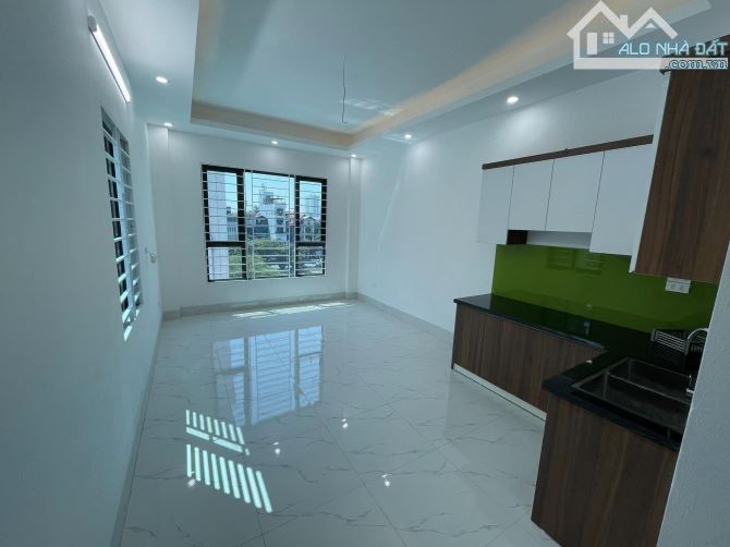 Cho thuê nhà mặt phố chùa quỳnh 5 tầng thông sàn - 1