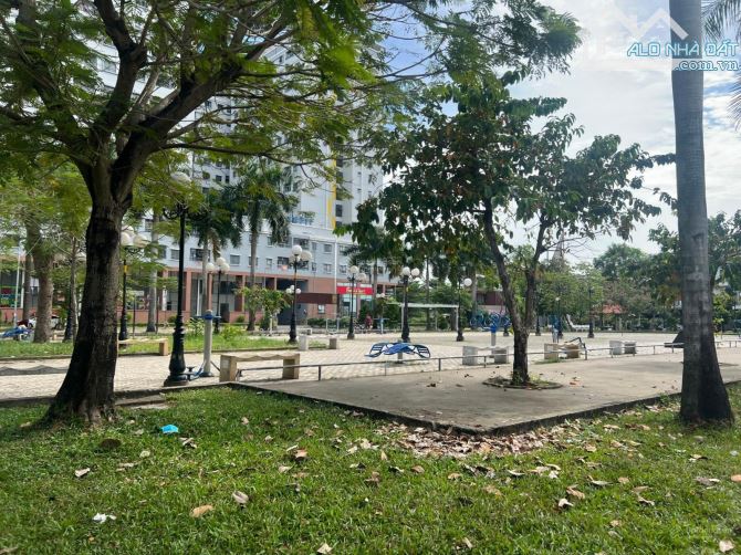 Bán lô đất 245m2 - mặt tiền view sông - gần Bệnh Viện Quốc Tế Hạnh Phúc - đường nhựa - 3