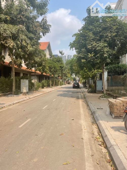 Qũy liền kề biệt thự Bảo Sơn, DT 131m2-370m2, giá mềm nhất khu - 3
