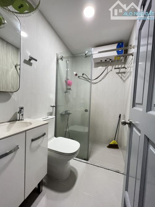 Bán căn hộ 105m2 - 3PN, 2WC ở Oriental Plaza đường Âu Cơ, quận Tân Phú - 7