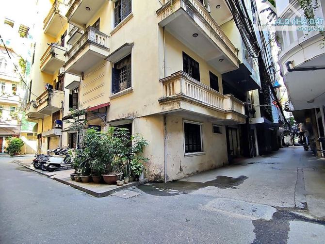 Bán nhà phân Lô Ô tô đỗ cửa phố Tôn Thất Tùng Dt 31m Mt 4m Giá 5,2 tỷ