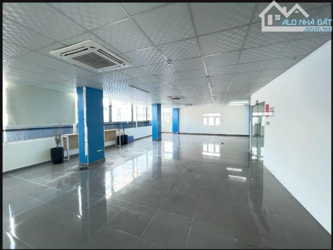 Văn phòng 140m2, MT Nguyễn Đình Chính, P.11, Quận Phú Nhuận - 1