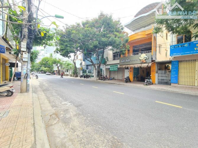 Bán rẻ nhà đẹp mặt tiền đường Hồng Bàng,Tân Lập,Nha trang giá chỉ 19 tỉ - 1