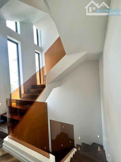 Bán nhà đường Lê Văn Lương, nội thất nhìn là mê, thiết kế độc lạ - 1