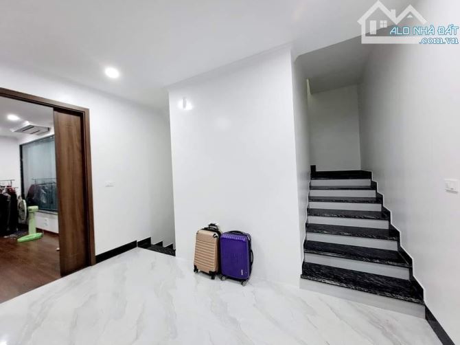 BIỆT THỰ ĐÔ NGHĨA 230M2, 4 TẦNG, MT30M, LÔ GÓC, KINH DOANH, TẶNG FULL NỘI THẤT, GIÁ NGON - 1