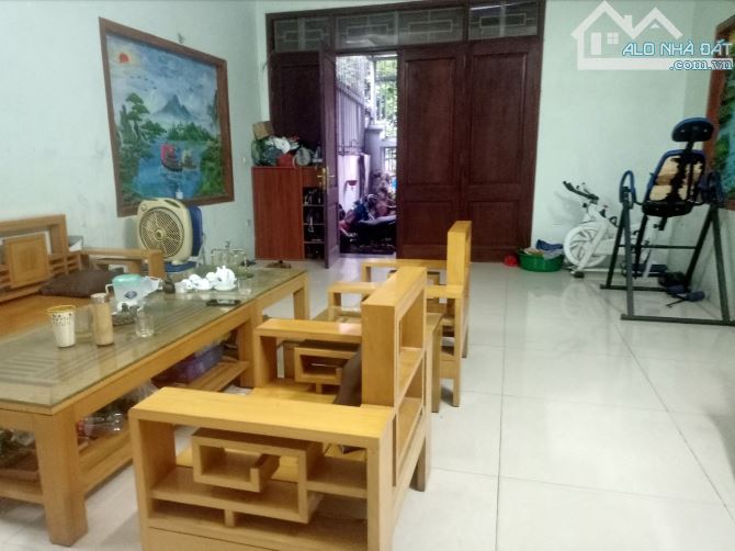 Bán nhà đường Cầu Diễn ô tô tránh, kinh doanh khủng. 180m2 giá 28 tỷ. - 2