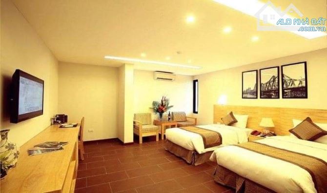 Khách sạn 4* mặt phố Nguyễn Đình Hoàn, 321m2, 13 tầng, mặt tiền 12m, 168 tỷ - 2