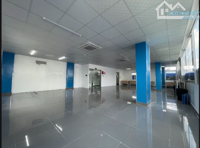 Văn phòng 140m2, MT Nguyễn Đình Chính, P.11, Quận Phú Nhuận - 4