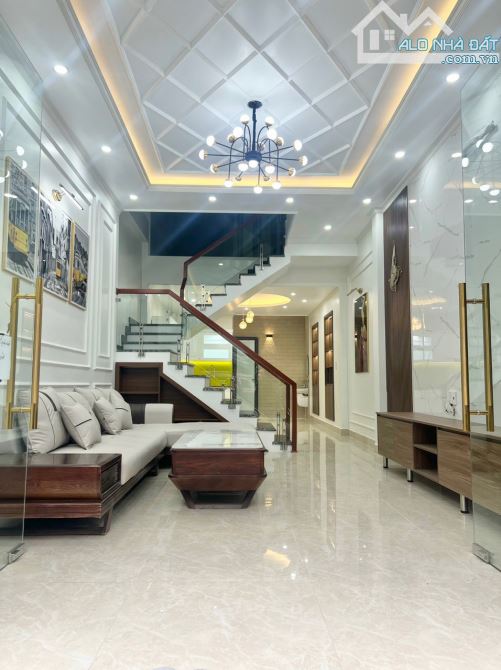 Bán căn nhà 4 tầng 50m2 hoàn thiện cực đẹp TĐC Vinhomes chợ Hoa Quả Sở Dầu Hồng Bàng