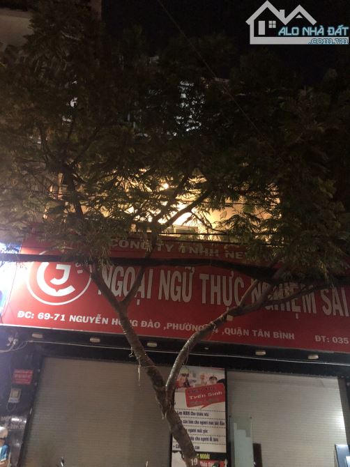 Cho thuê nhà 8,5x14m 3 lầu Nguyễn Hồng Đào Phường 14 Quận Tân Bình