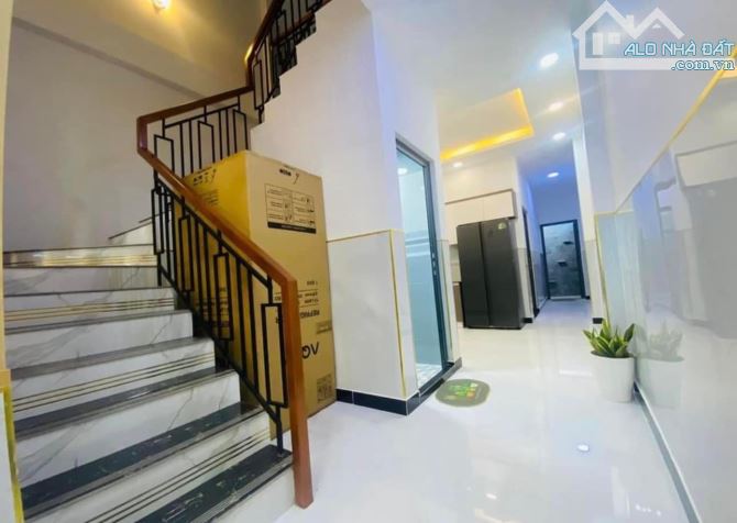 NHÀ BÁN THOẠI NGỌC HẦU - HẺM Ô TÔ - NHÀ ĐẸP - TẶNG NỘI THẤT - NHỈNH 5 TỶ - 1