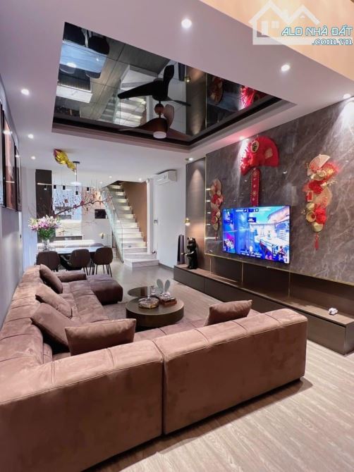 Tái Định Cư Mới gần Hồ Tùng Mậu, 60m2, 5 Tầng Mới Tinh, Nội Thất Sịn, Cây Xanh, Vỉa hè 4m - 2