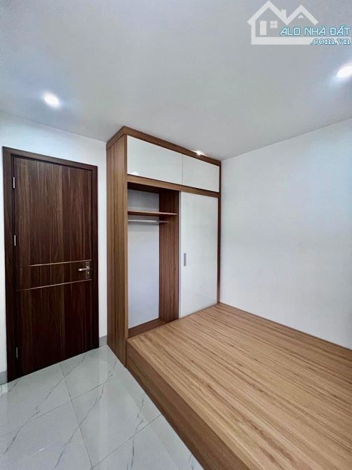 Toà CHDV Trần Thái Tông, Thu 90 Tr/tháng, 16 Phòng, ô tô, 70m2*7 T, 11,2 Tỷ, Ngõ Thông KD - 2