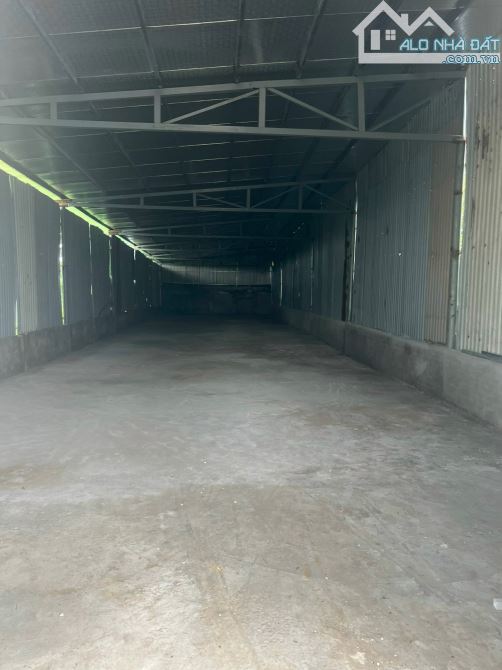 Cho thuê 400m2 kho Vũ Quỳnh, Thanh Trì,xe container đỗ cửa