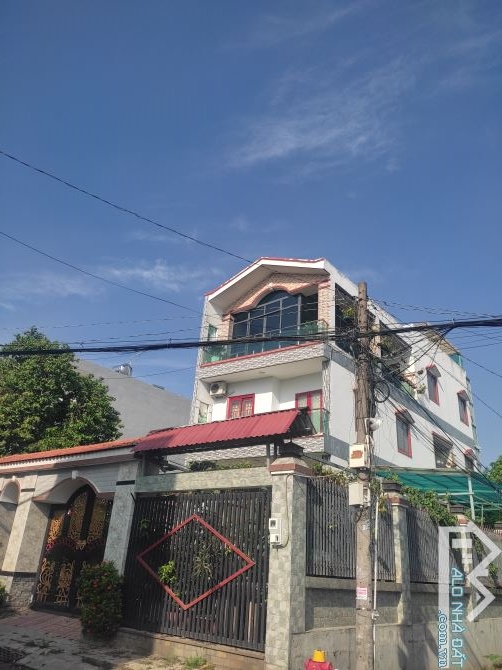 Bán nhà cao cấp 8*25m. Trệt 2 lầu. 6 phòng. Lê Thị Kim. XTS - 1