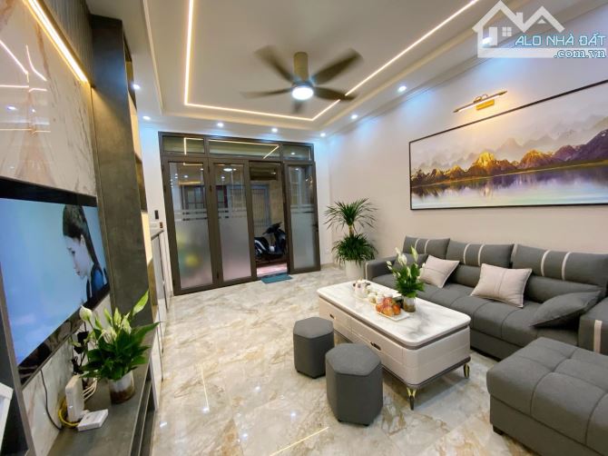 BÁN NHÀ ĐƯỜNG BẰNG LIỆT, TÂY NAM LINH ĐÀM, 37M2 - 6 TẦNG, THANG MÁY. 5 PHÒNG NGỦ. - 1