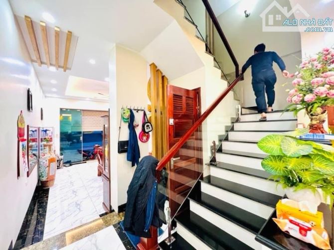 GIẢM 500 TRIỆU BÁN NHÀ PHÂN LÔ-Ô TÔ-VỈA HÈ RỘNG- LK THỊNH LIỆT 72m-5T GIÁ 15,4 tỷ - 3