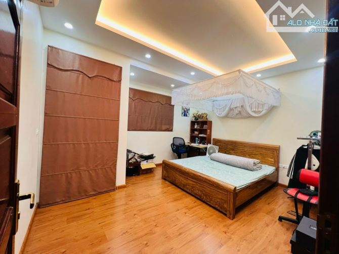 GIẢM 500 TRIỆU BÁN NHÀ PHÂN LÔ-Ô TÔ-VỈA HÈ RỘNG- LK THỊNH LIỆT 72m-5T GIÁ 15,4 tỷ - 4