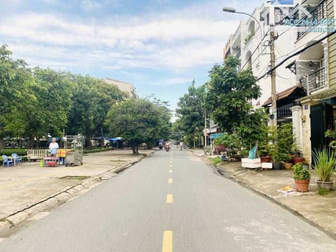 20 tỷ giảm còn 18.5 tỷ. 10x20m. Khu 10 Mẩu Bình Trưng Đông. đối diện Công Viên. cực phẩm - 5