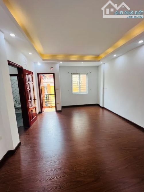 Bán nhà Trần Cung 30m2, gần nhiều tiền ích, an sinh tốt. Giá cực hợp lý. - 7