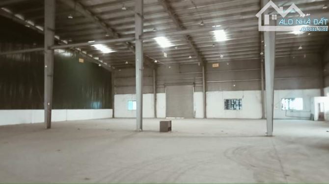 Cho thuê 1100m2 kho xưởng PCCC  tại mặt đường QL1A CCN Duyên Thái , Thanh Trì , Hà Nội.