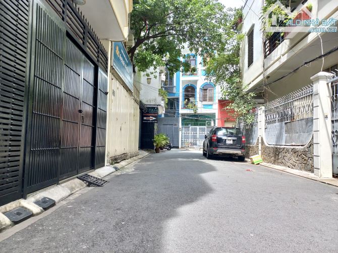 🏡 Khu K300 diện tích lớn 4.2 x 18m, vuông vức – giá: 11 tỷ LT