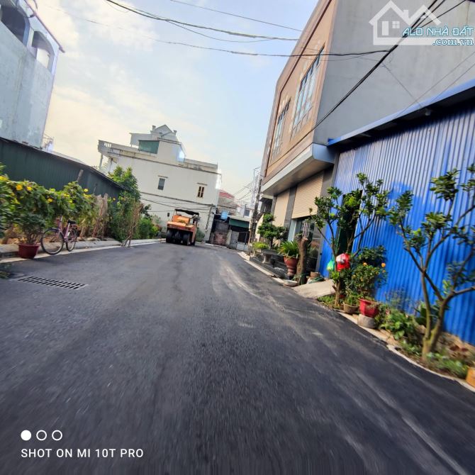 Cần bán gấp nhà 180m2, Đình Tràng, Dục Tú, Đông Anh, đầu tư bất chấp 9 tỷ