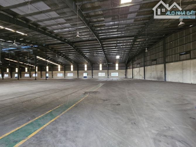 Cho thuê nhà kho xưởng dt: 6.000m2, PCCC vách tường , Bến Lức Long An