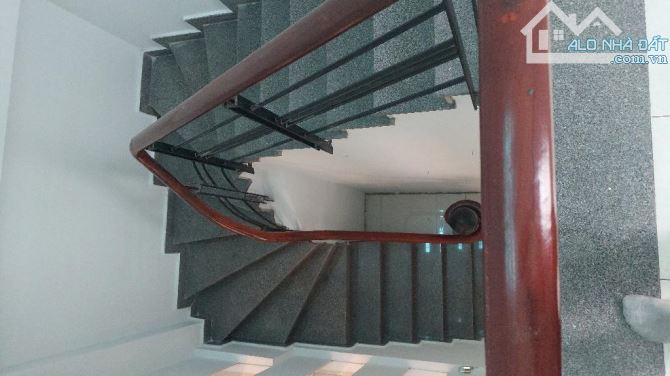 NHÀ ĐẸP HẺM XE HƠI - 96m2 (5m x 19,2m), 2 Tầng, 4PN, Đường 339, Phước Long B, Quận 9 - 11