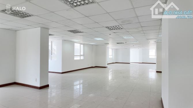 Văn phòng 200m2 Thoáng - Giá Rẻ đường Võ Văn Kiệt Quận 1 - 1