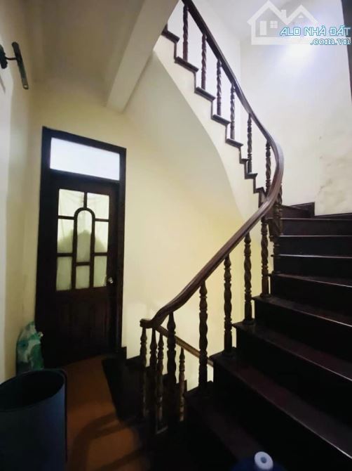 Bán nhà  Phố Lê trọng Tấn, Quận Thanh Xuân. DT: 42m. Giá: 7, 5 tỷ.  phân lô Quân đội - 1