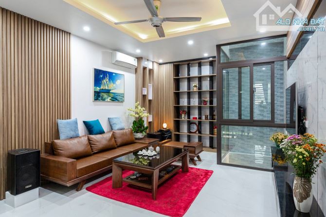 PHÂN LÔ PHỐ NGUYỄN CHÁNH - 55M2 - 5 TẦNG - Ô TÔ - 2 MẶT THOÁNG - CHỈ 11 TỶ - 2