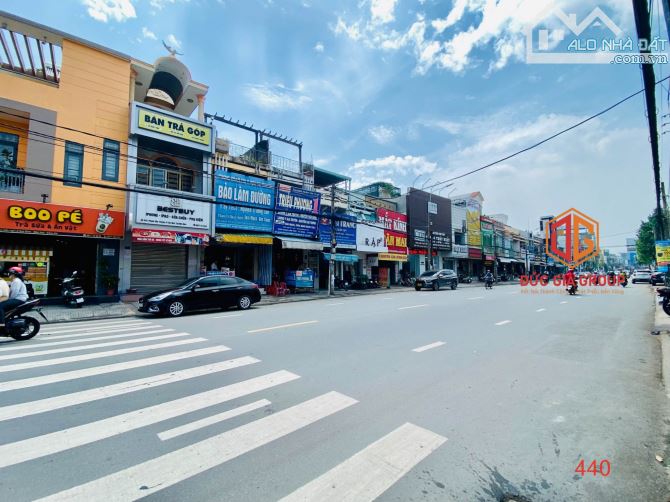 Bán nhà góc 2 mặt tiền ngang 6,6m đường Phạm Văn Thuận gần chợ Tân Mai giá 24 tỷ - 2