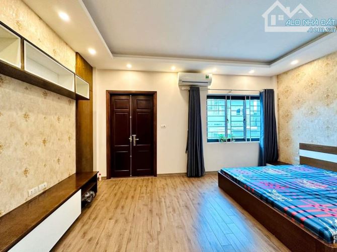 Mặt phố Vũ Tông Phan, Thanh Xuân, 50m2, giá: 25.6 tỷ, 7 tầng, mt: 4.4m, cho thuê 45 triệu/ - 2