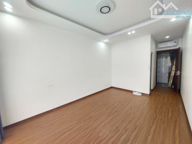 Bán nhà đẹp Phúc Đồng, Long Biên,38 M, 6 Tầng, THANG MÁY, GARA 2 Ô TÔ, FULL NỘI THẤT. - 4