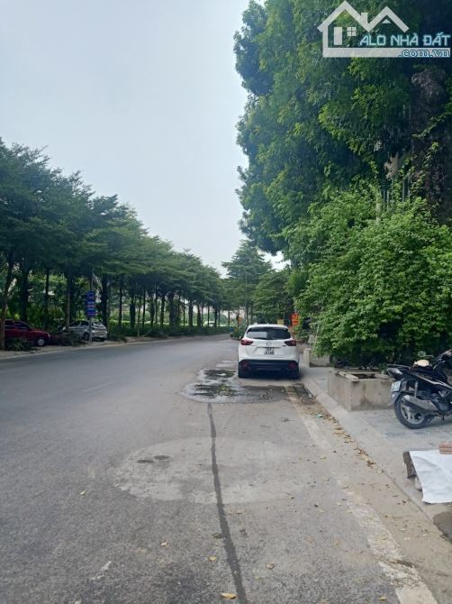 Bán nhà mặt đường Bưởi, Đội Cấn Ba Đình Hà Nội, Vỉa Hè, ô tô tránh,  65m2 5 tầng, 13 tỷ 3 - 6