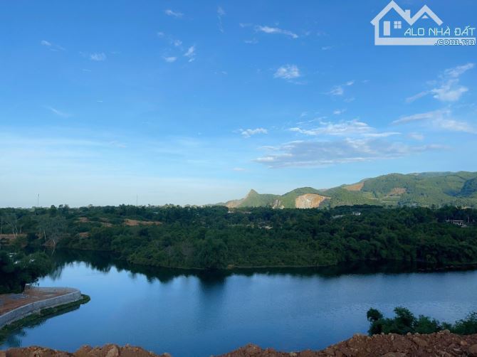 Bán đất bám hồ 3720m2 nằm trong quần thể nghỉ dưỡng Cư Yên Lương Sơn giá rẻ