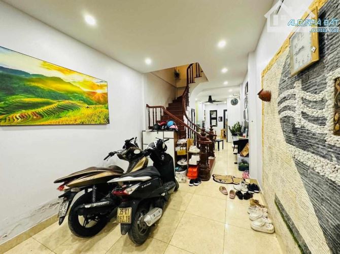 Bán nhà Khương Trung, Thanh Xuân. Dt:43m, 4 tầng. Giá: 7 tỷ. Ngõ ô tô