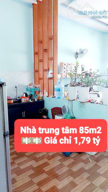 🎈🎈🎈BÁN NHÀ trung tâm HẺM HOÀNG HOA THÁM - Giá chỉ 1 tỷ 790 triệu. (Rẻ bằng giá lô đất )