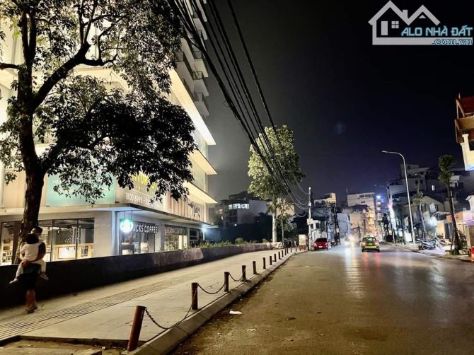 Cần bán cắt lỗ nhà phố Tô Ngọc Vân Quảng An Tây Hồ 70m 3 tầng giá nhỉnh 13 tỷ oto lùi cửa