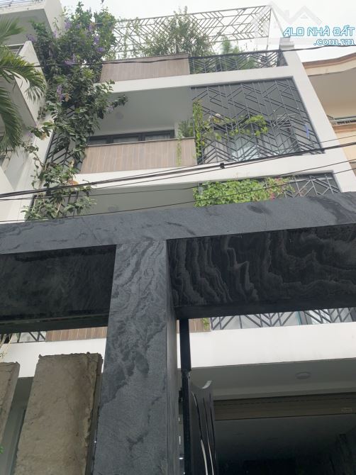 Siêu vị trí! Thu nhập rất cao. P. Bến Nghé. Q1. 5*14m. 5 tầng. giá 24.5 tỷ TL